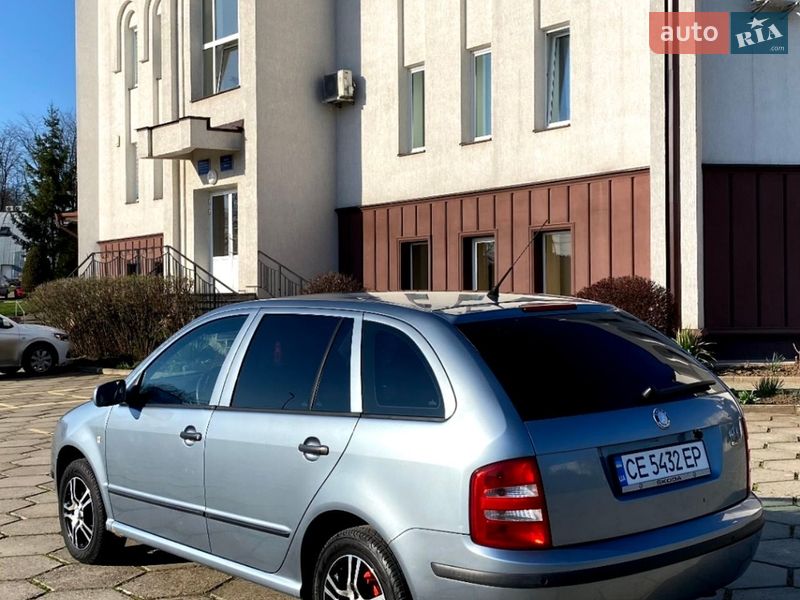 Универсал Skoda Fabia 2004 в Черновцах
