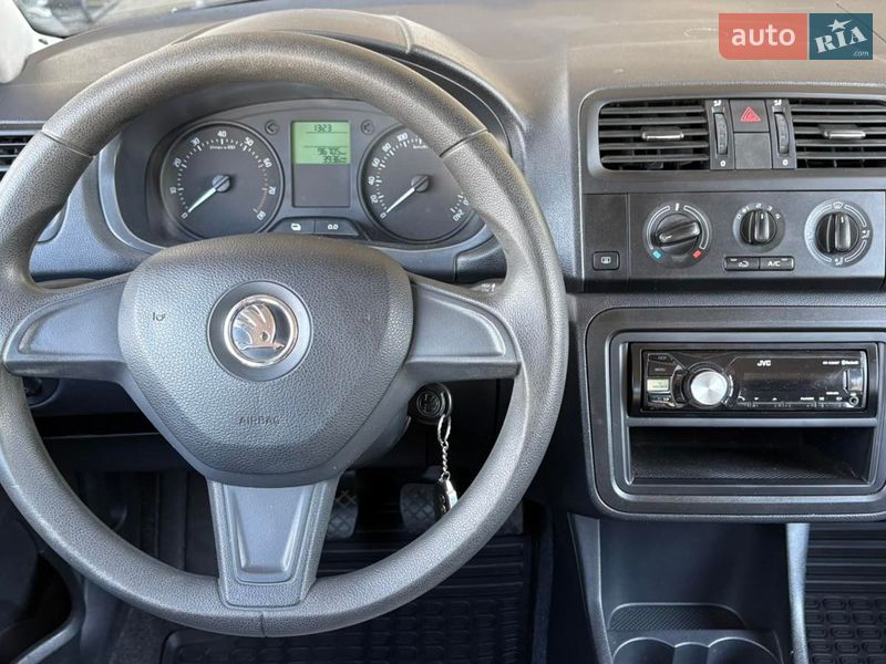 Хэтчбек Skoda Fabia 2014 в Киеве фото 9 Хэтчбек Skoda Fabia 2014 в Киеве