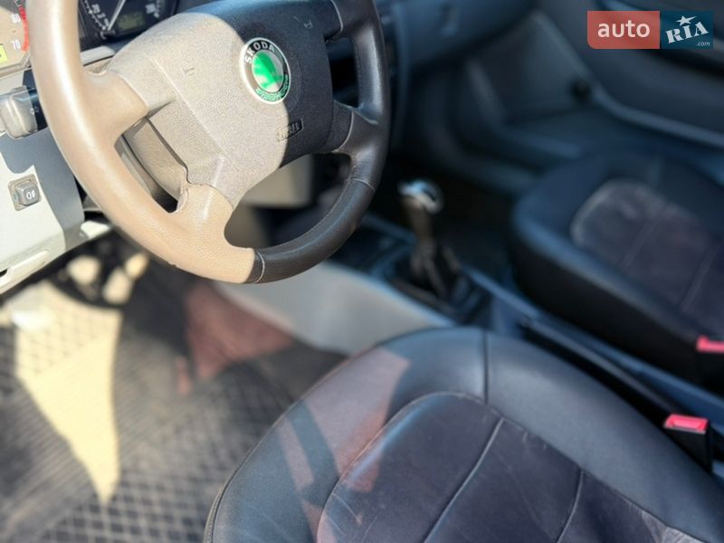 Седан Skoda Fabia 2003 в Бердичеві