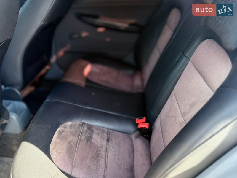 Седан Skoda Fabia 2003 в Бердичеві