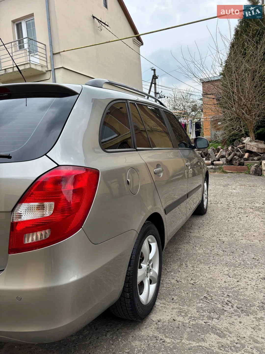 2010 Skoda Fabia - мініатюра 7