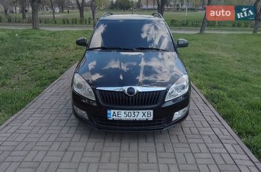 Універсал Skoda Fabia 2010 в Дніпрі