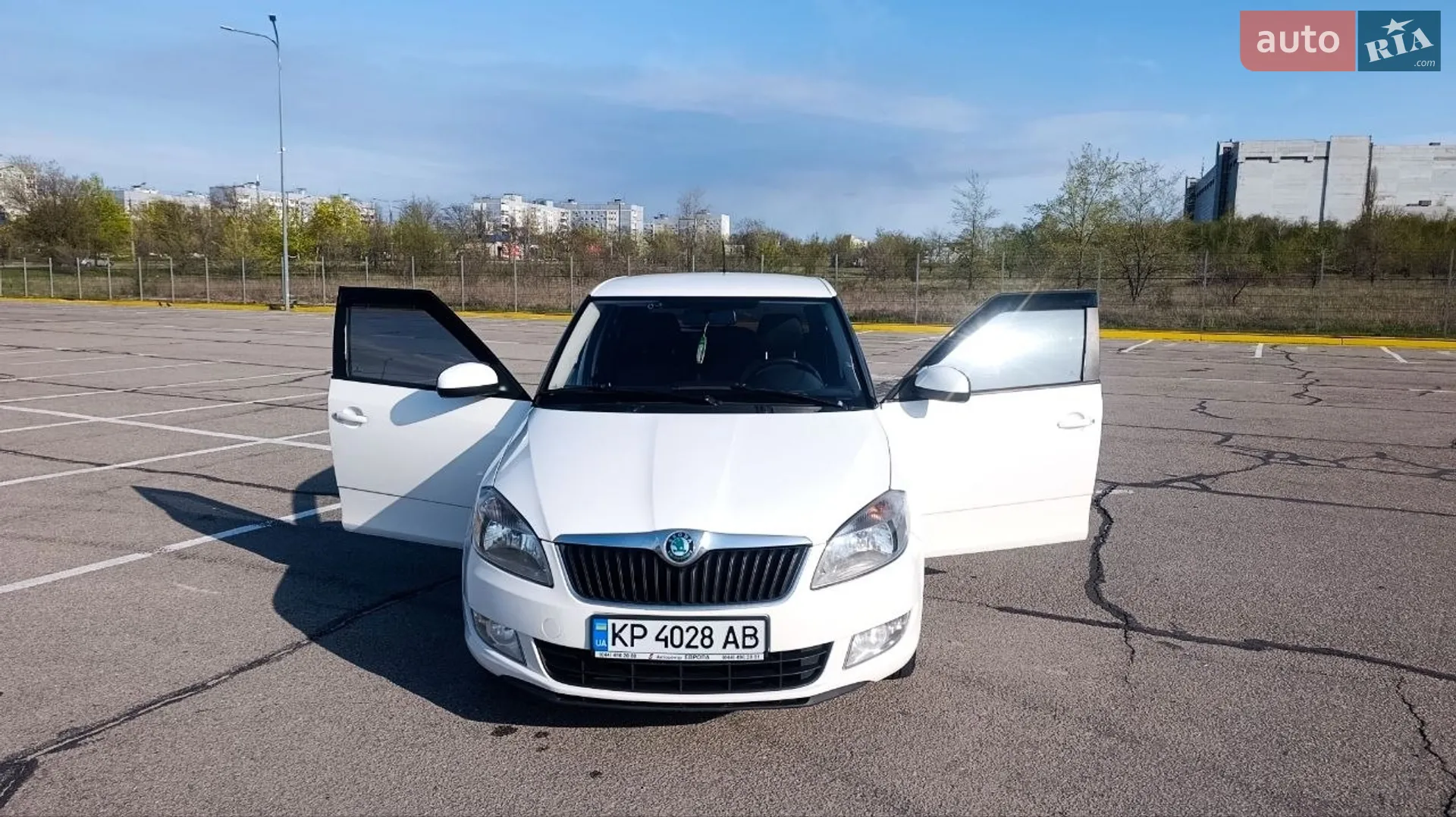 2012 Skoda Fabia - мініатюра 2