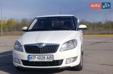 Хетчбек Skoda Fabia 2012 в Запоріжжі