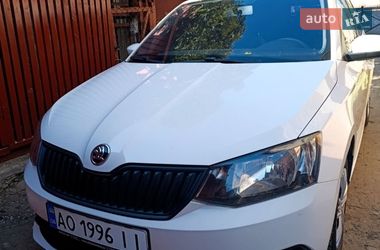 Хэтчбек Skoda Fabia 2016 в Солотвине