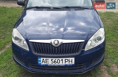 Хэтчбек Skoda Fabia 2014 в Днепре