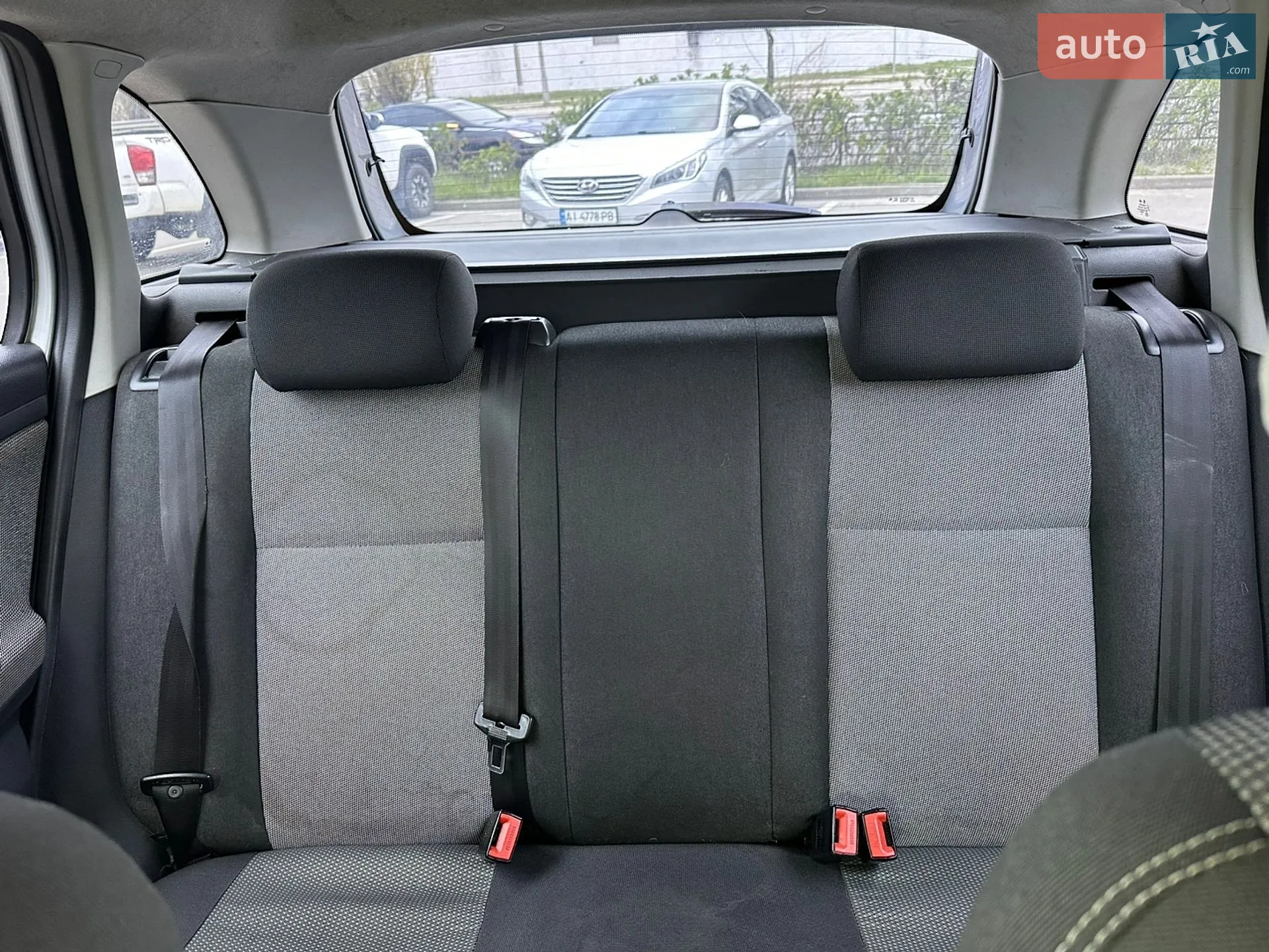 2010 Skoda Fabia - мініатюра 9