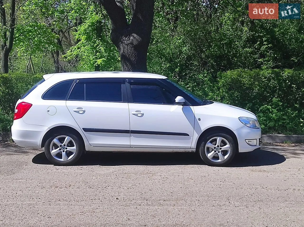 2012 Skoda Fabia - мініатюра 8