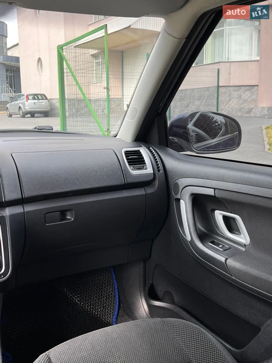 Skoda Fabia 2009 VIN TMBDD65J793122943 фото оголошення 14 з 19