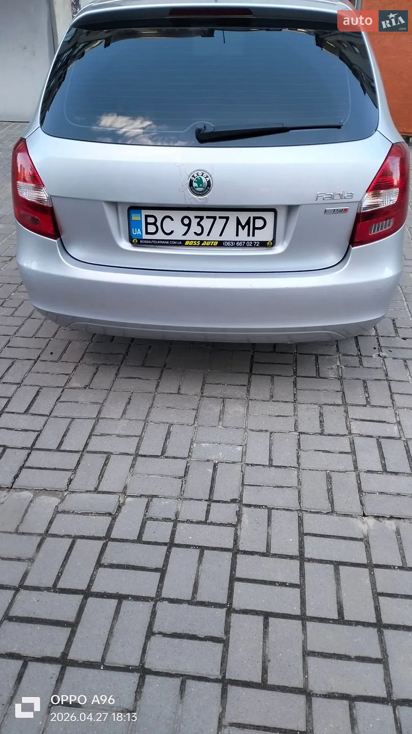 2012 Skoda Fabia - мініатюра 11