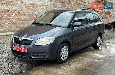 Універсал Skoda Fabia 2009 в Луцьку