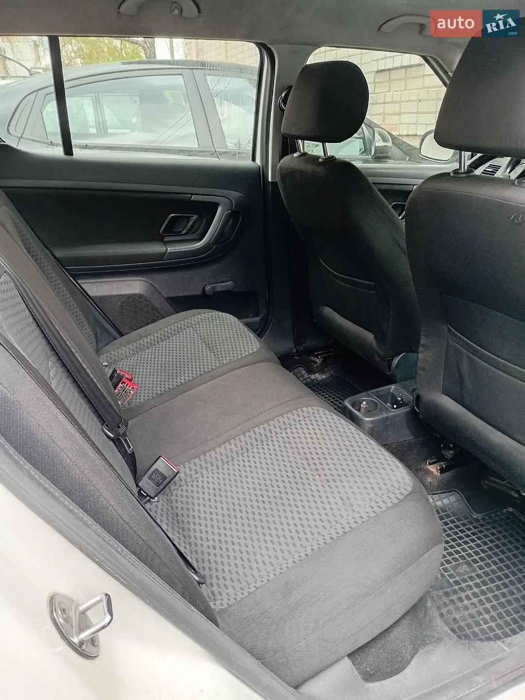 2012 Skoda Fabia - мініатюра 6