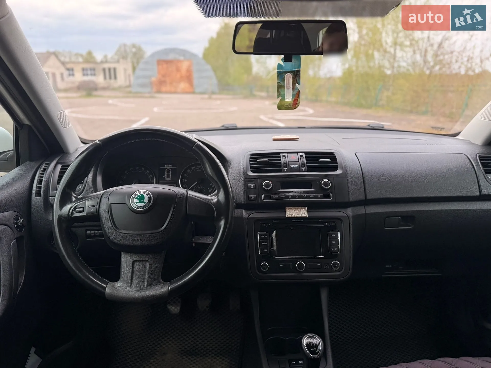 2012 Skoda Fabia - мініатюра 9