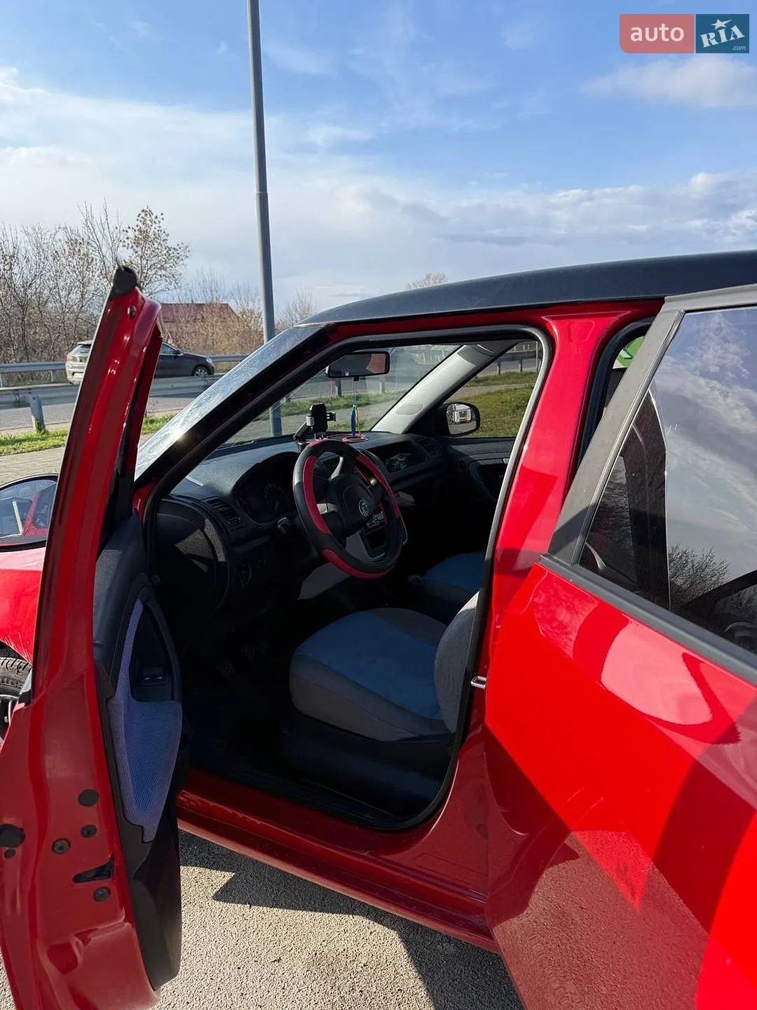 2010 Skoda Fabia - мініатюра 5