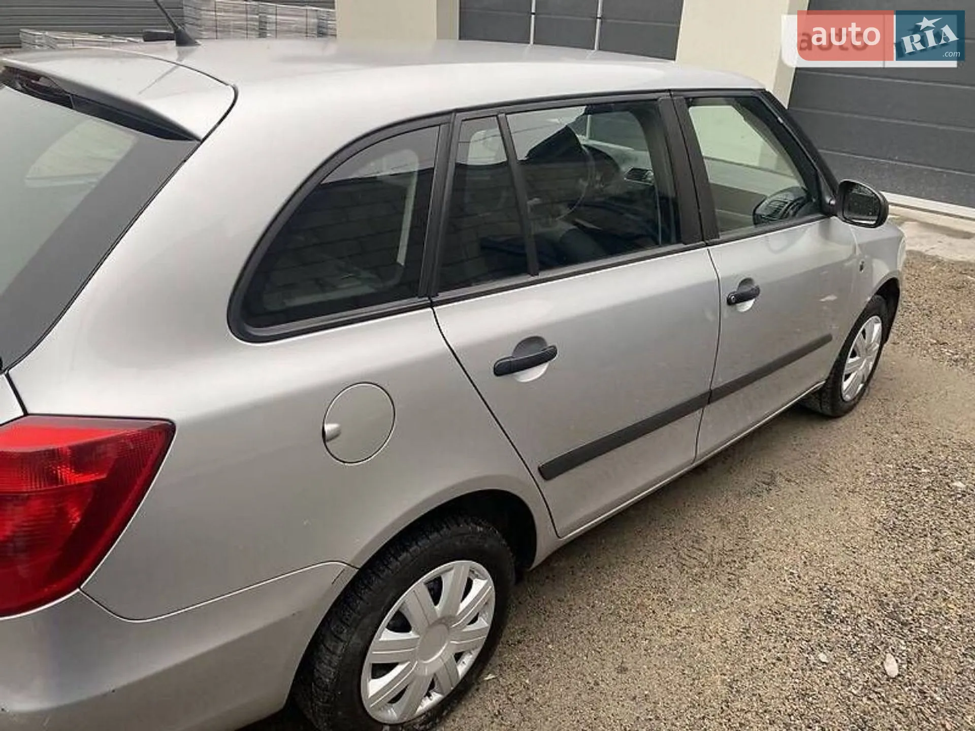 2010 Skoda Fabia - мініатюра 15