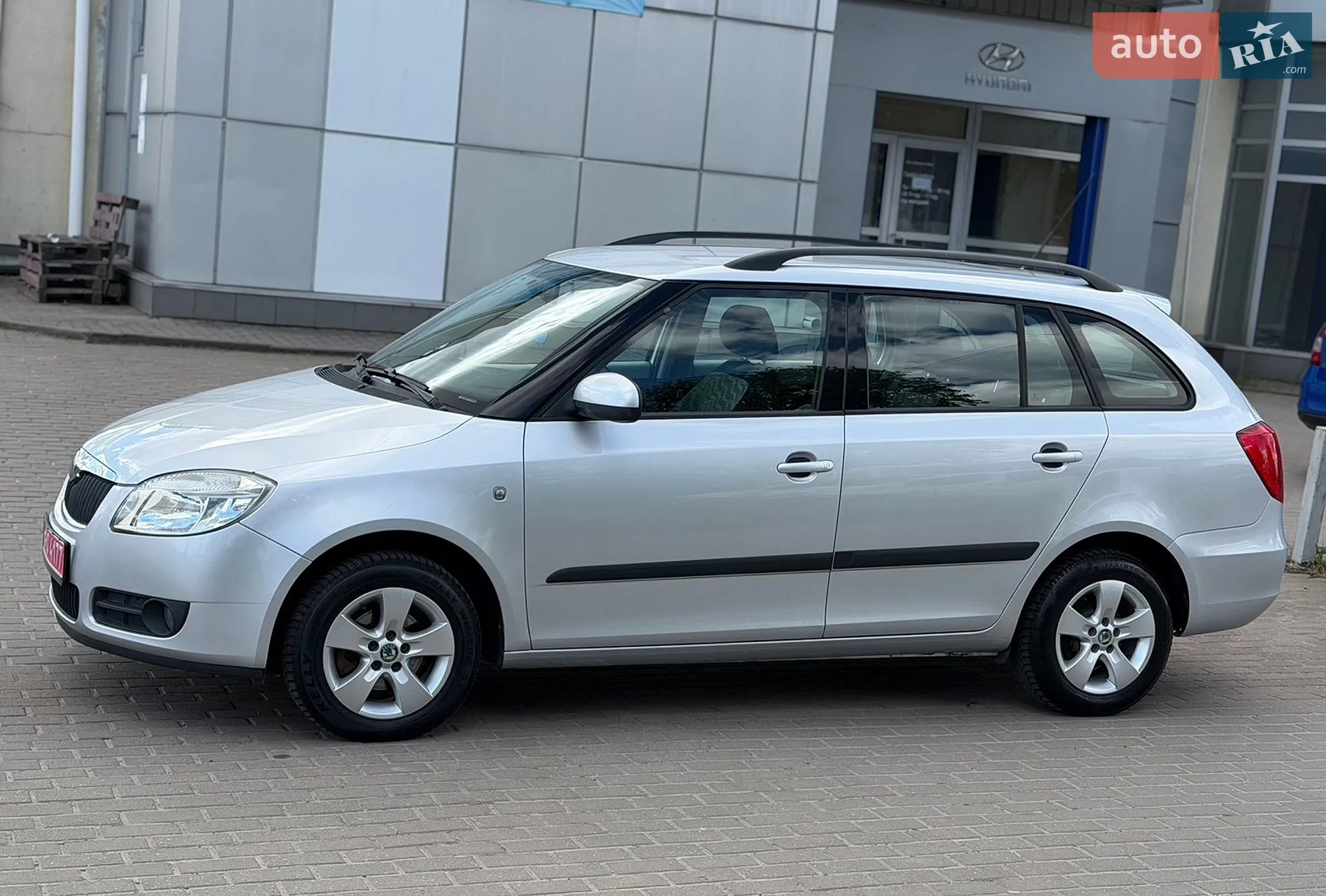 2010 Skoda Fabia - мініатюра 6