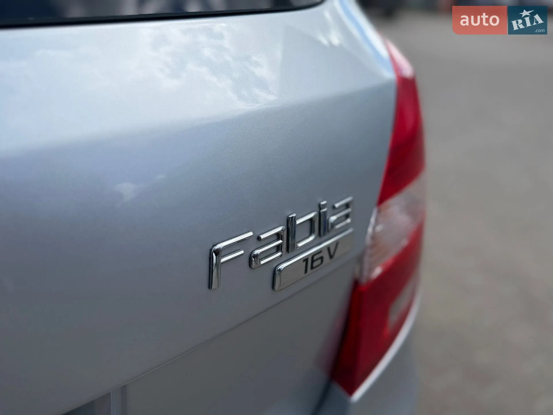 2010 Skoda Fabia - мініатюра 20
