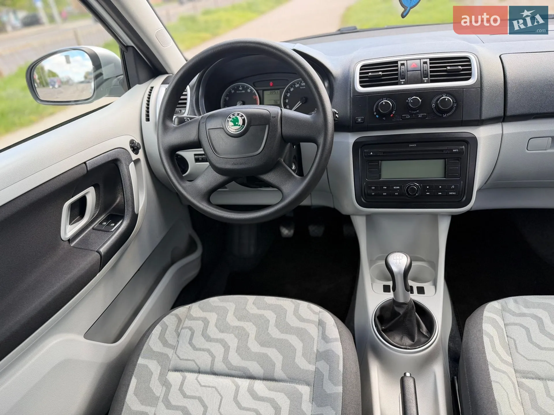 2010 Skoda Fabia - мініатюра 45
