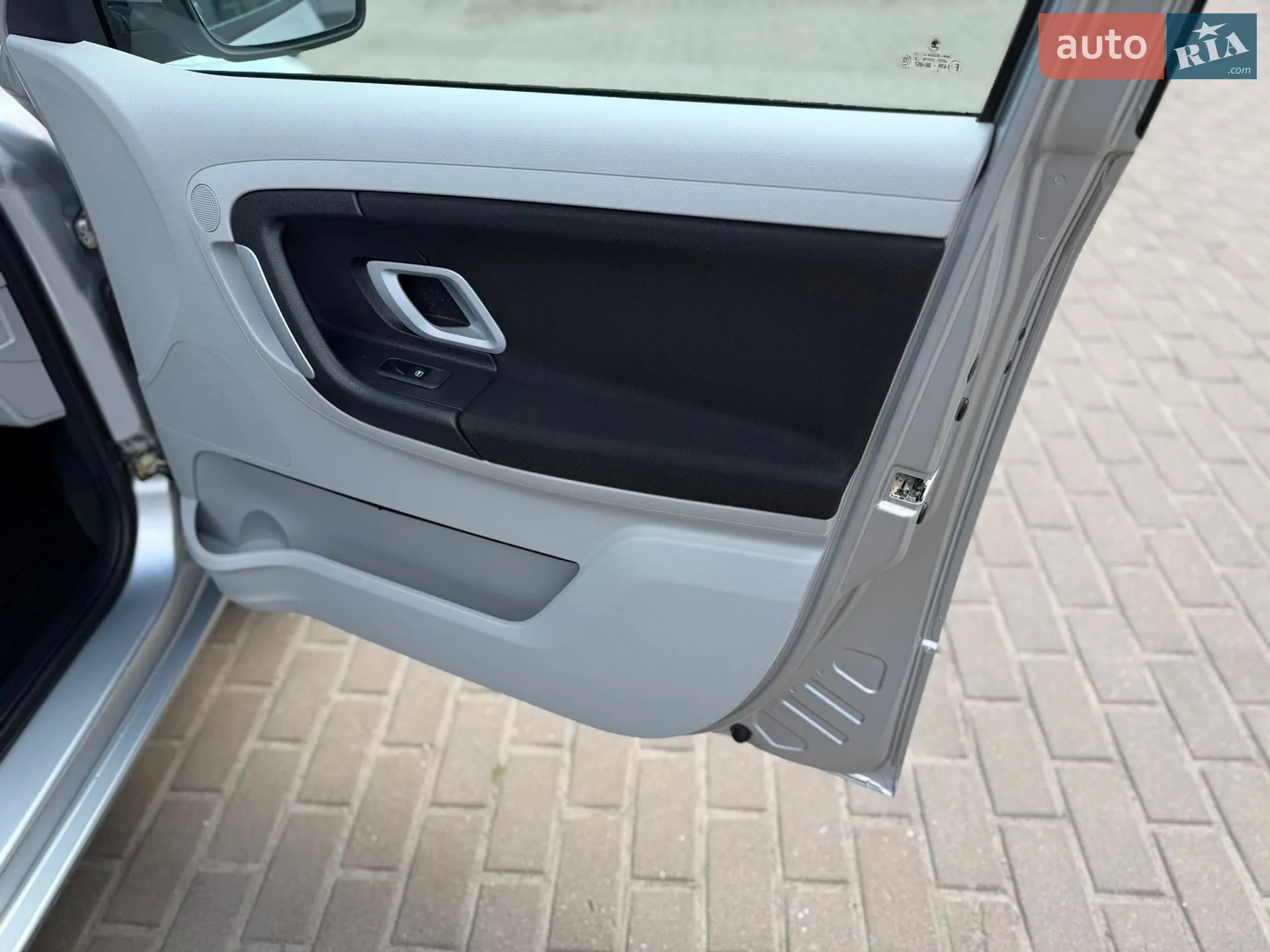 2010 Skoda Fabia - мініатюра 47