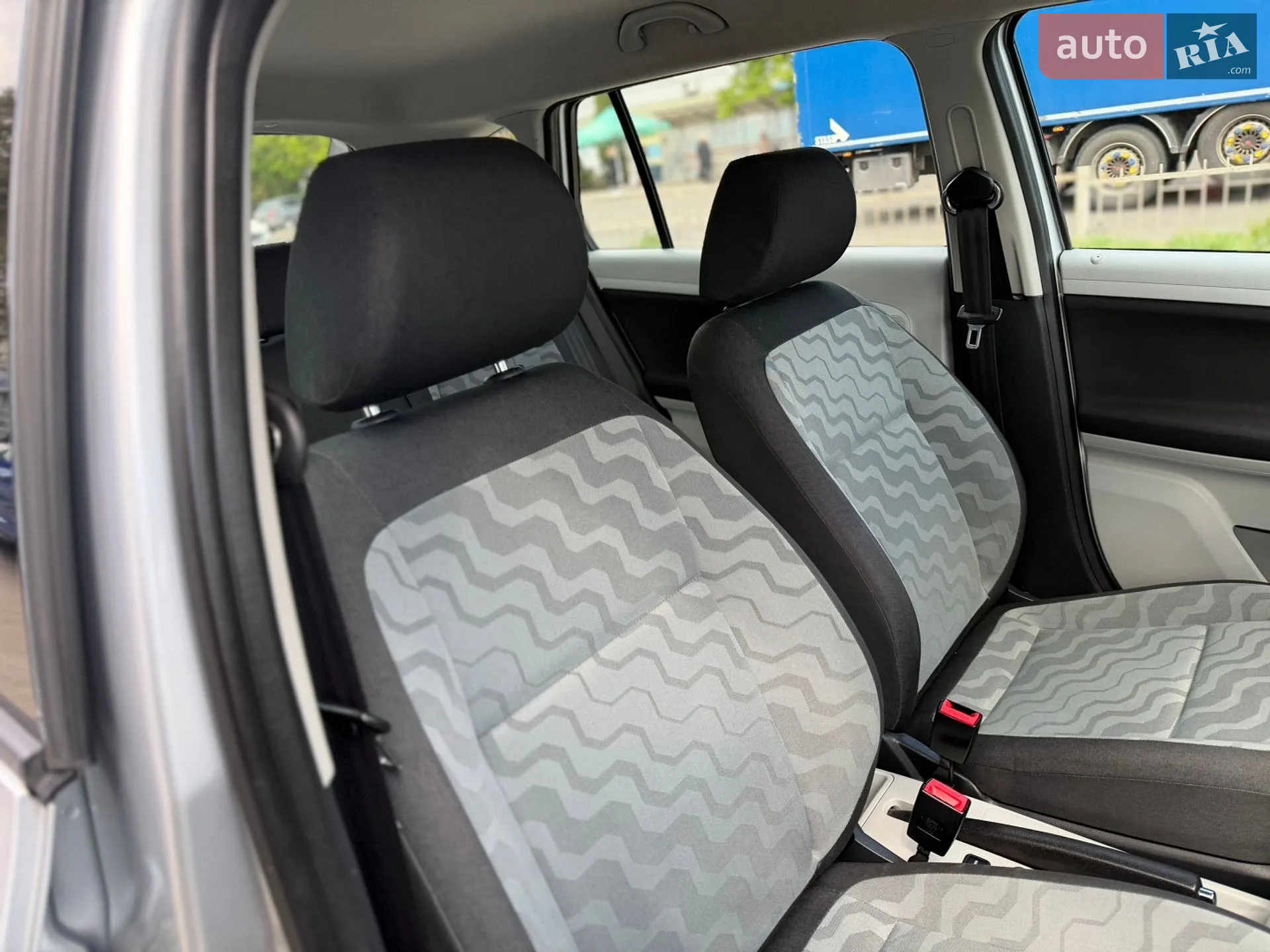 2010 Skoda Fabia - мініатюра 52