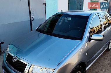 Хетчбек Skoda Fabia 2002 в Новому Калинові