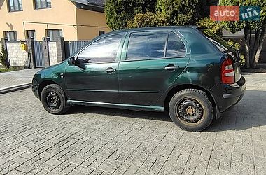 Хэтчбек Skoda Fabia 2002 в Днепре
