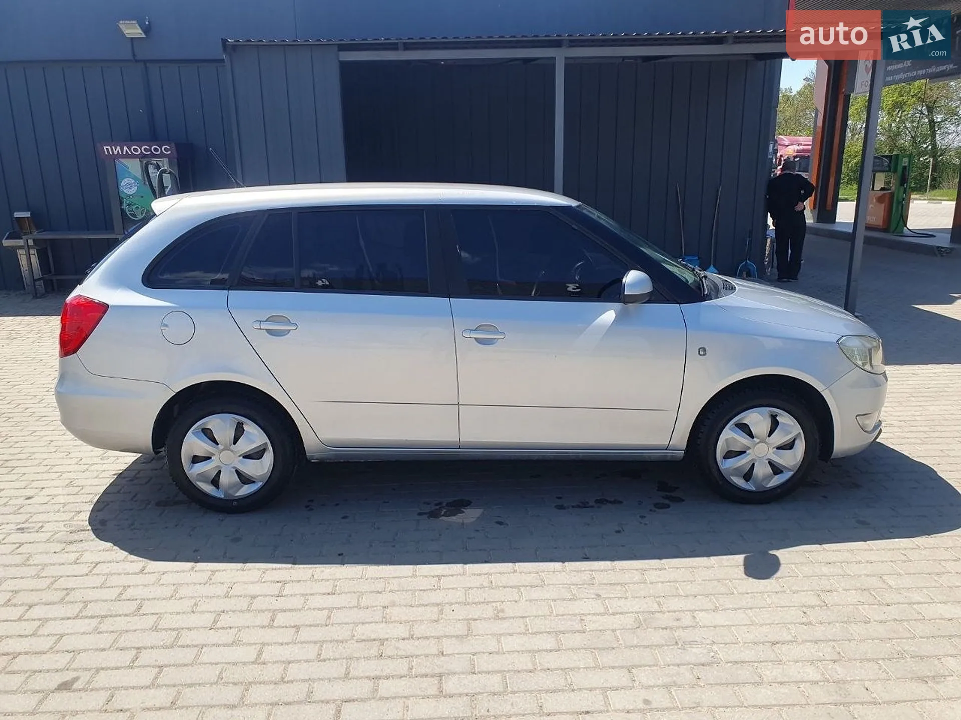 2014 Skoda Fabia - мініатюра 2