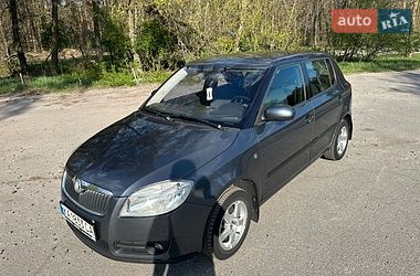 Хетчбек Skoda Fabia 2009 в Києві