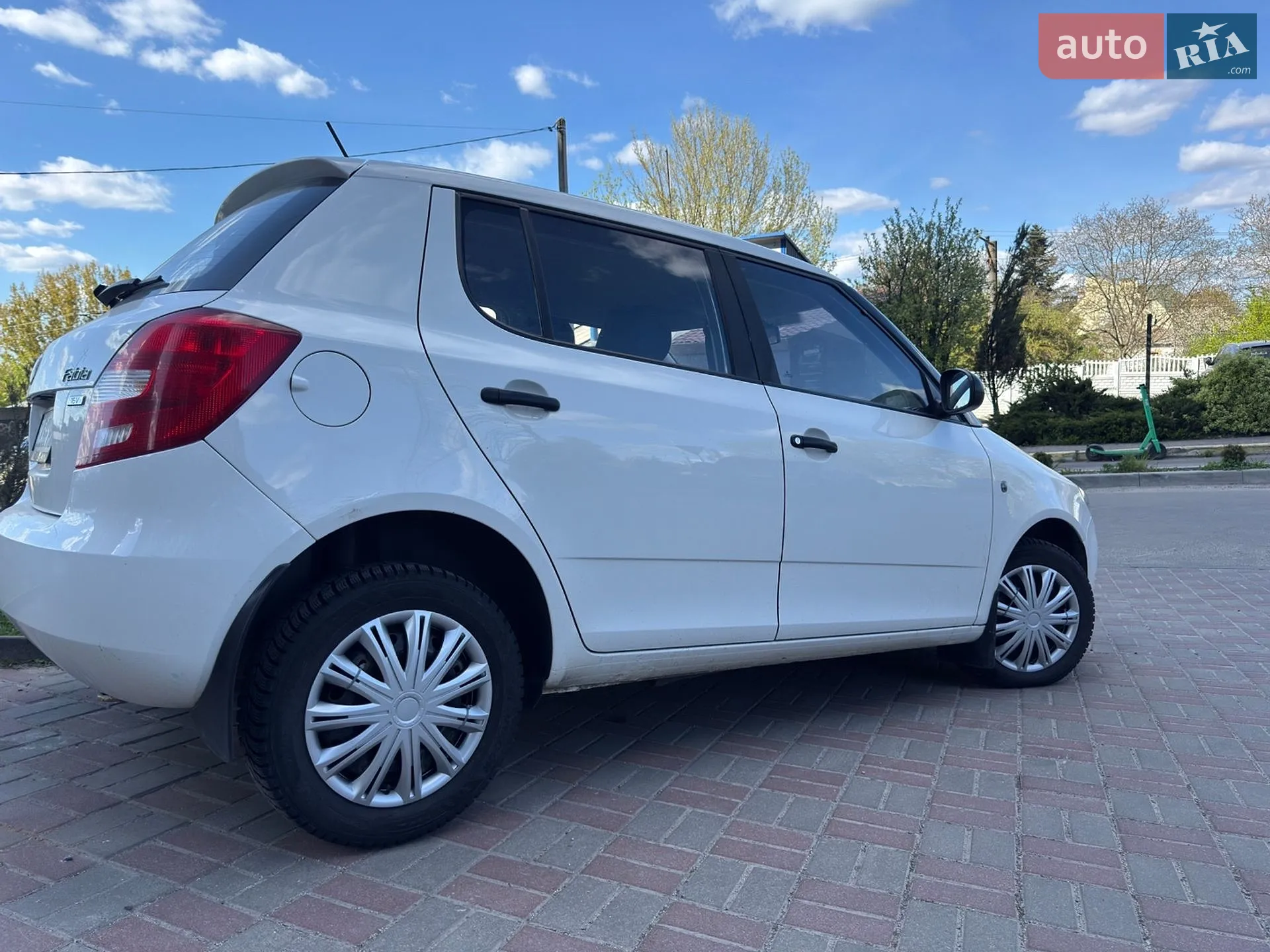 2011 Skoda Fabia - мініатюра 5