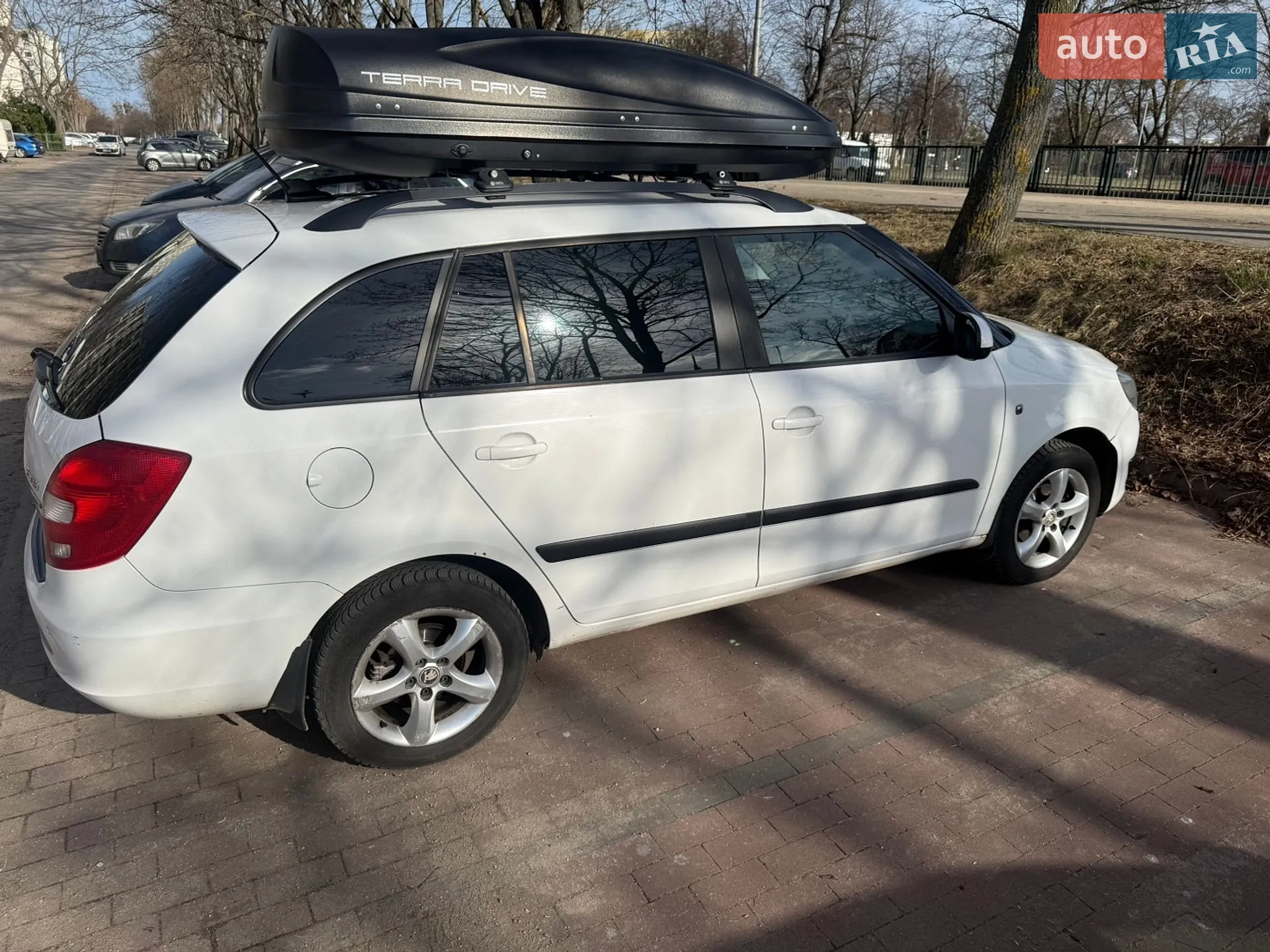 2011 Skoda Fabia - мініатюра 13