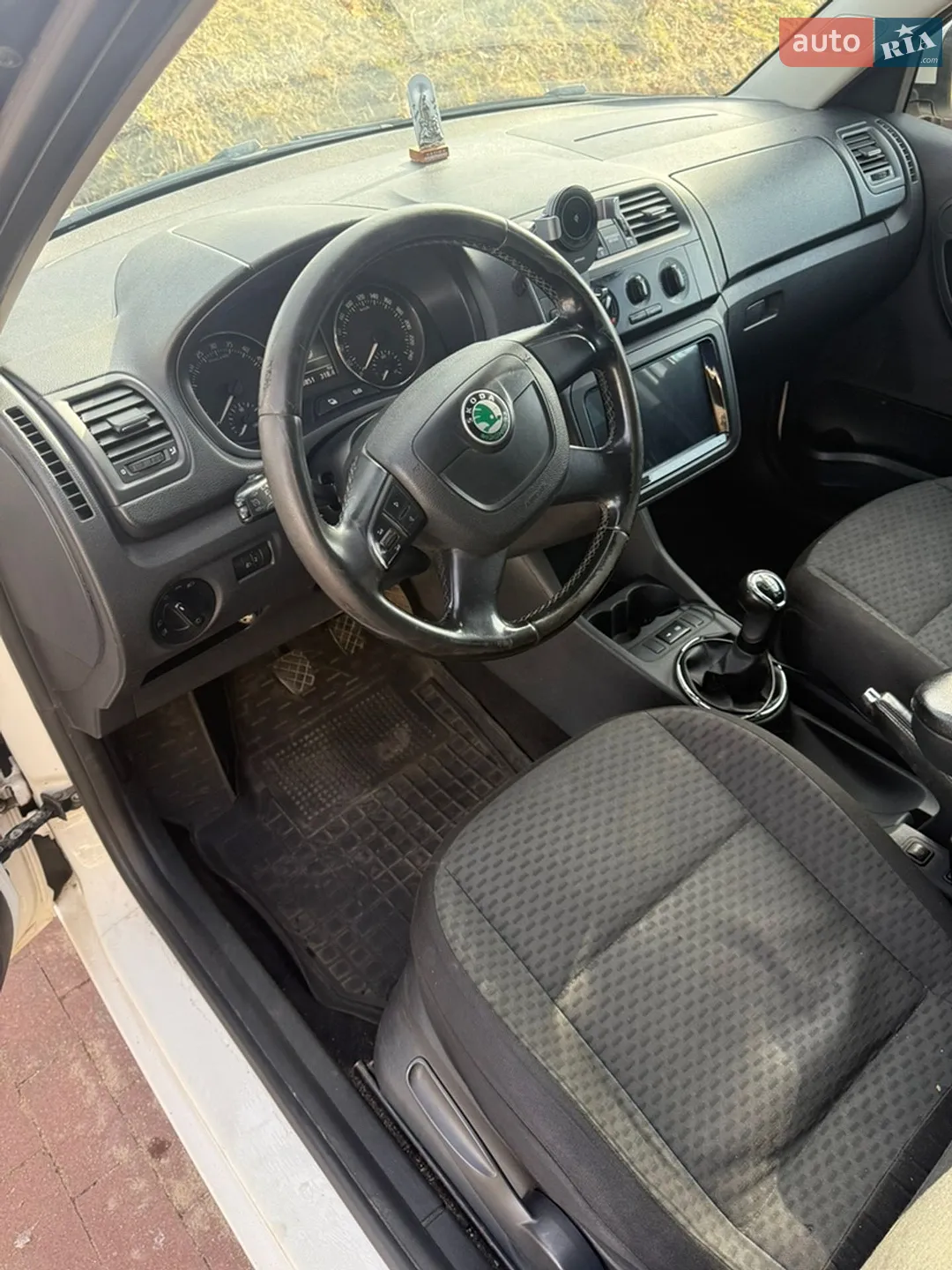 2011 Skoda Fabia - мініатюра 22