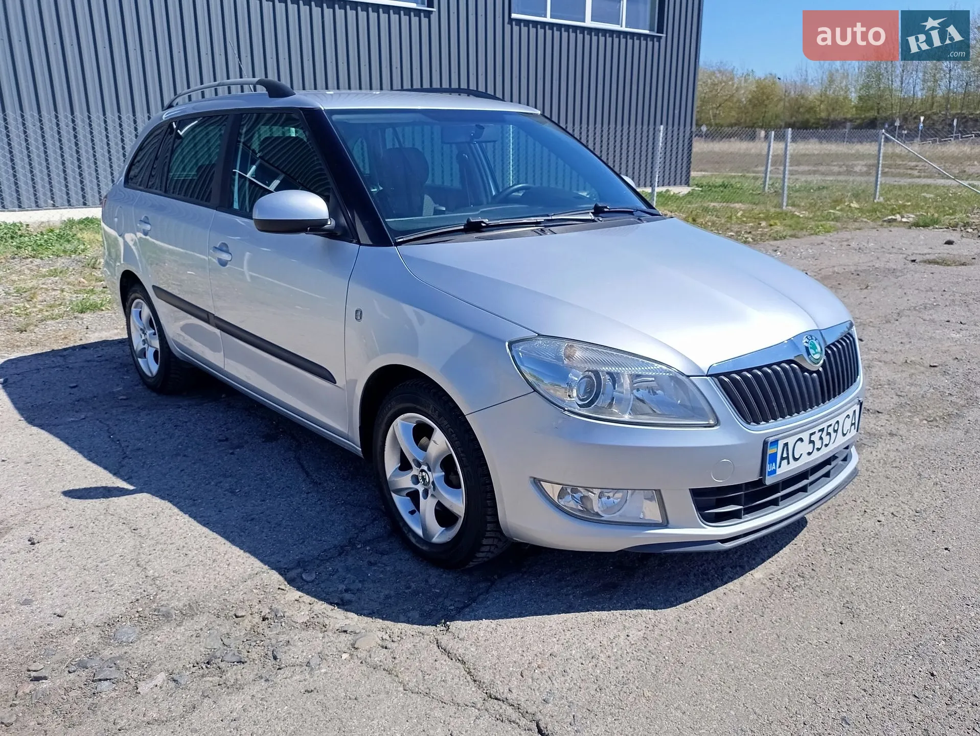 2011 Skoda Fabia - мініатюра 5