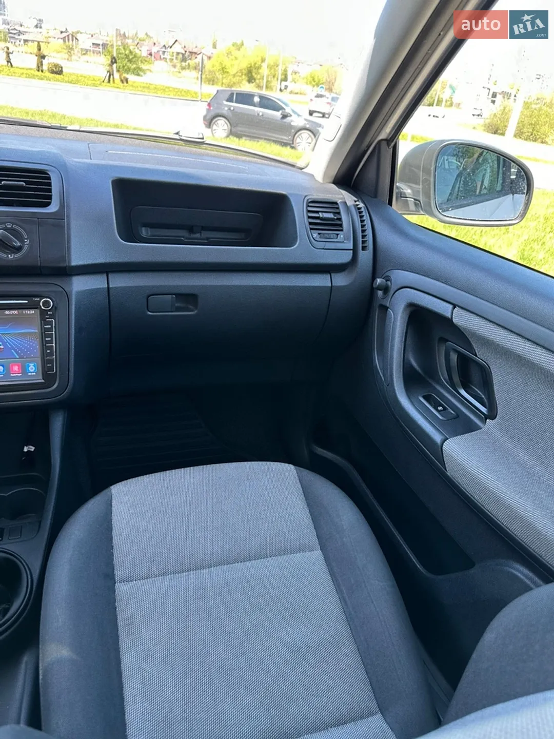 2011 Skoda Fabia - мініатюра 9