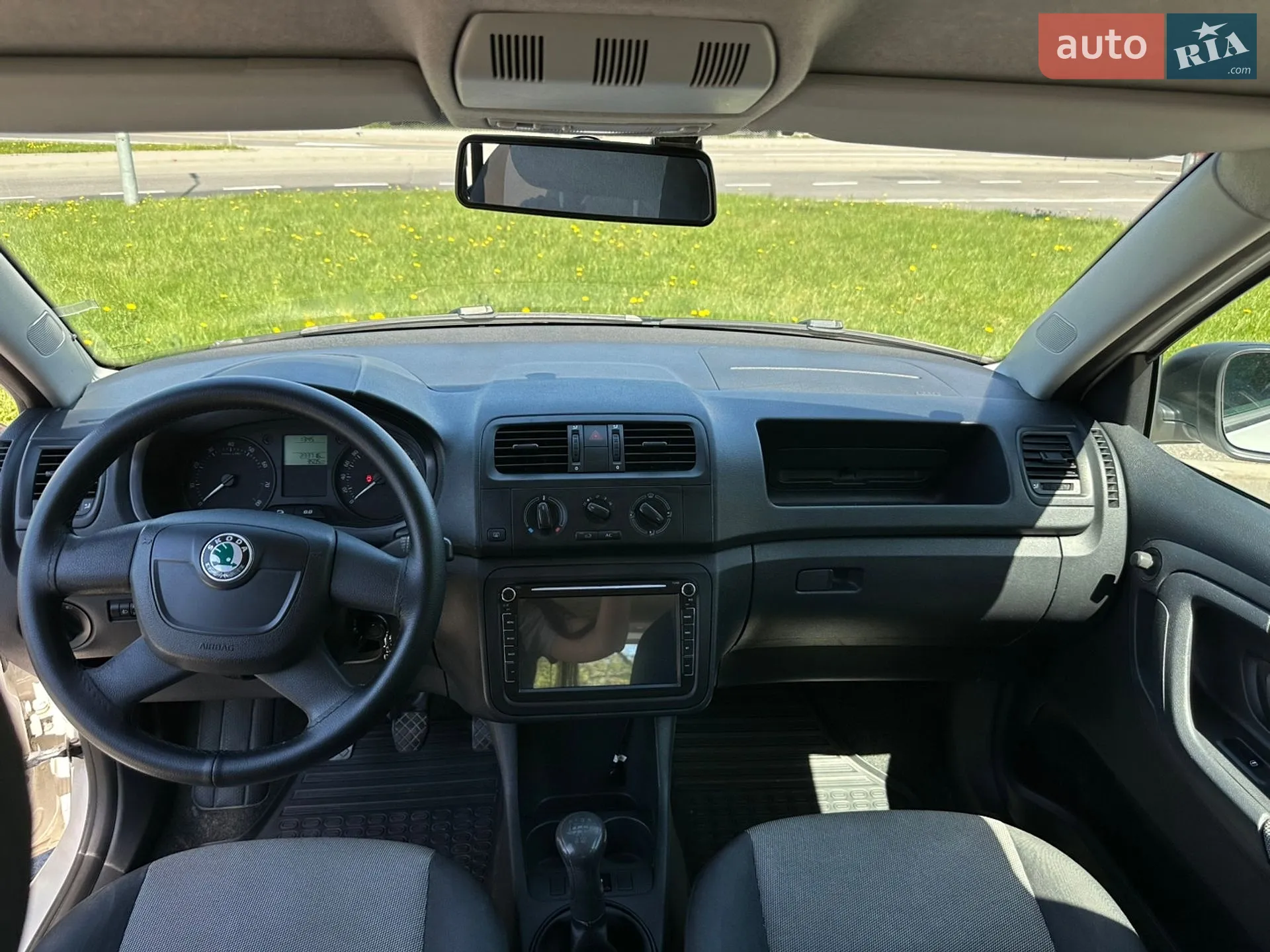 2011 Skoda Fabia - мініатюра 15