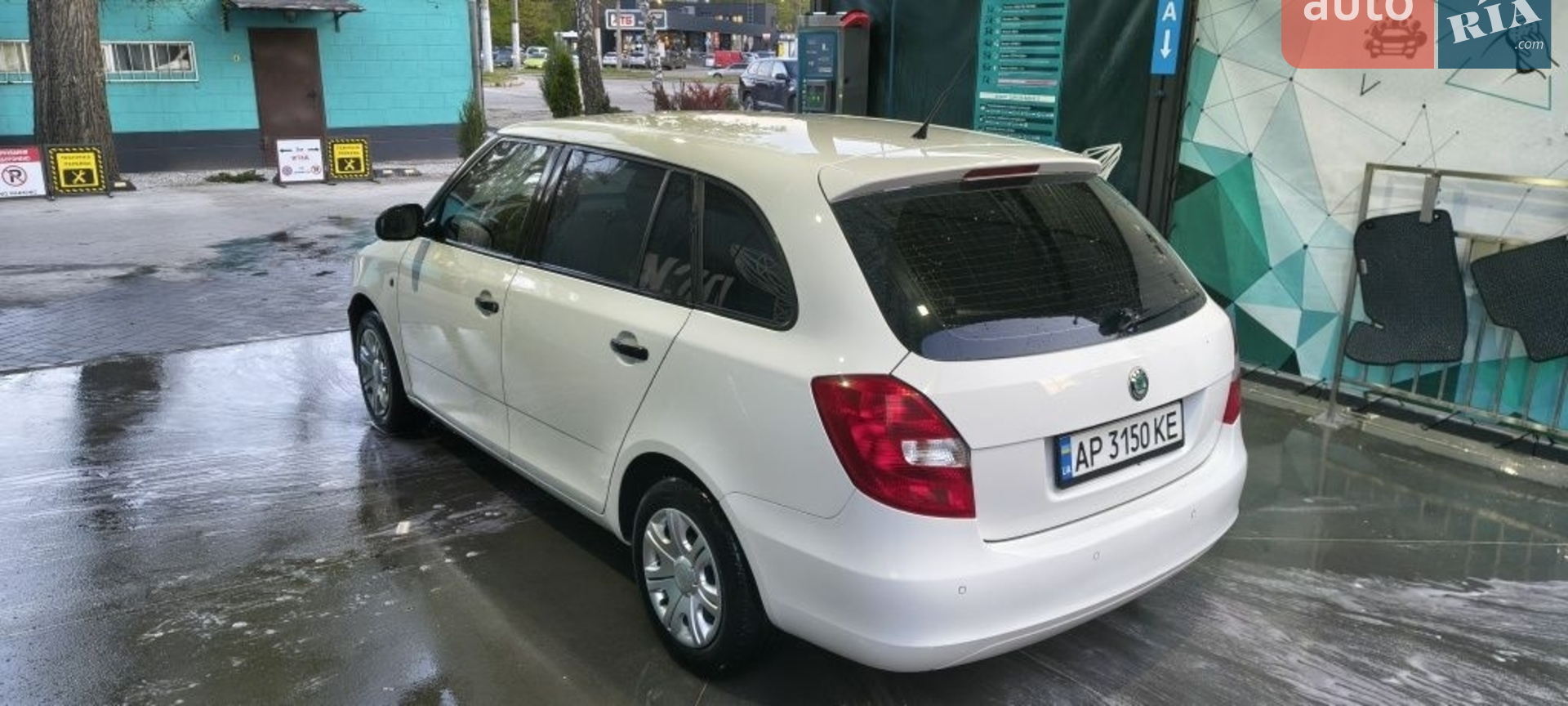 2011 Skoda Fabia - мініатюра 4