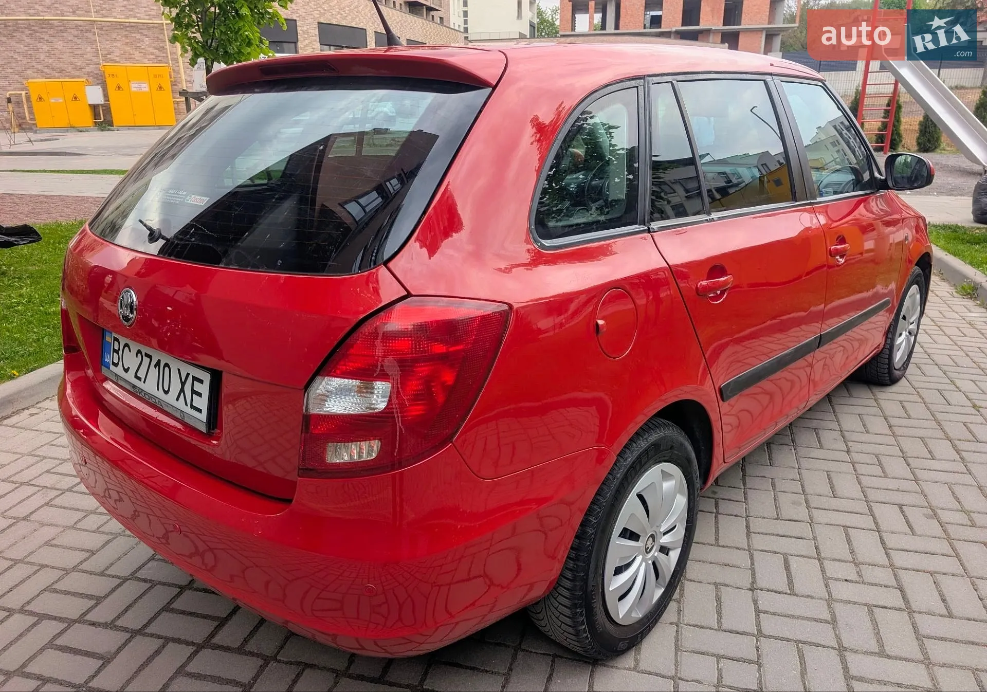 2013 Skoda Fabia - мініатюра 2