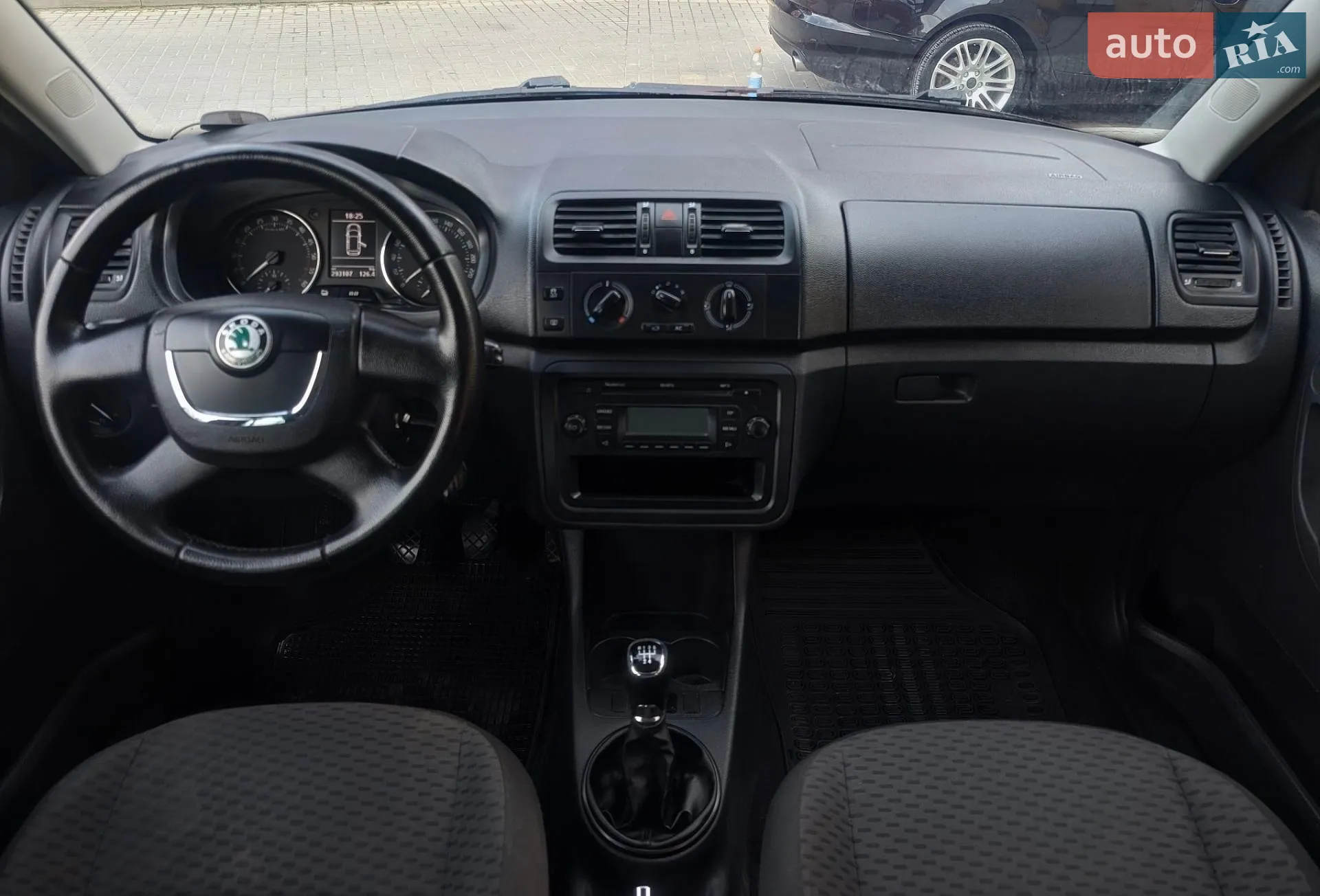2013 Skoda Fabia - мініатюра 15