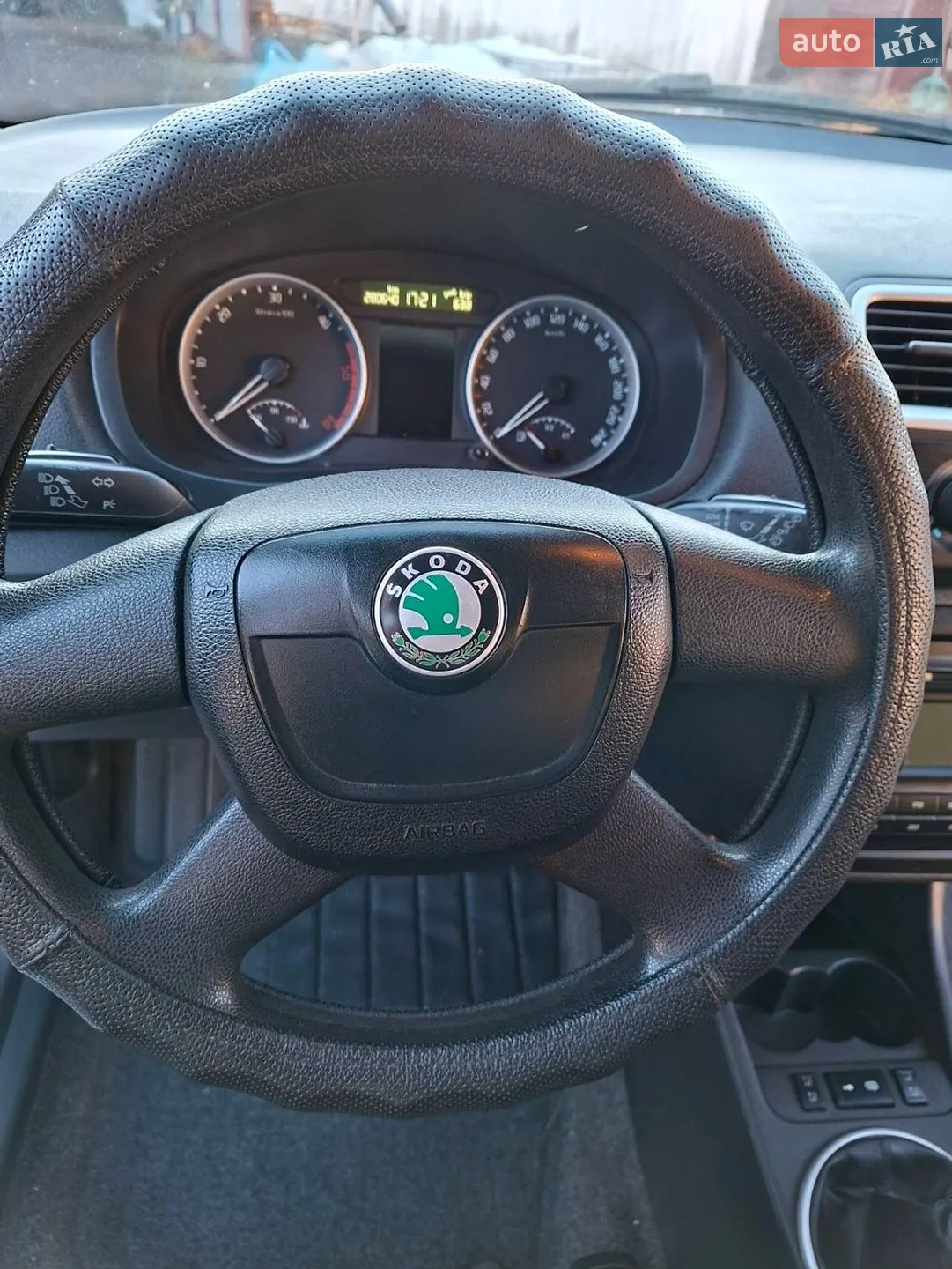 2010 Skoda Fabia - мініатюра 15