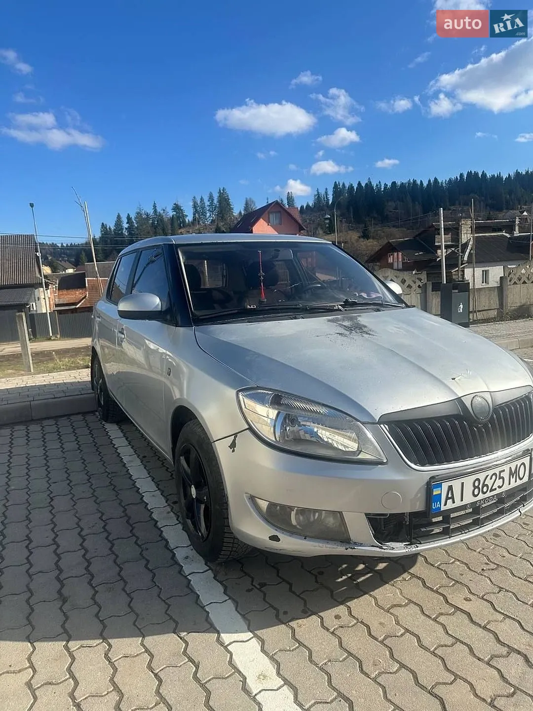 2011 Skoda Fabia - мініатюра 2