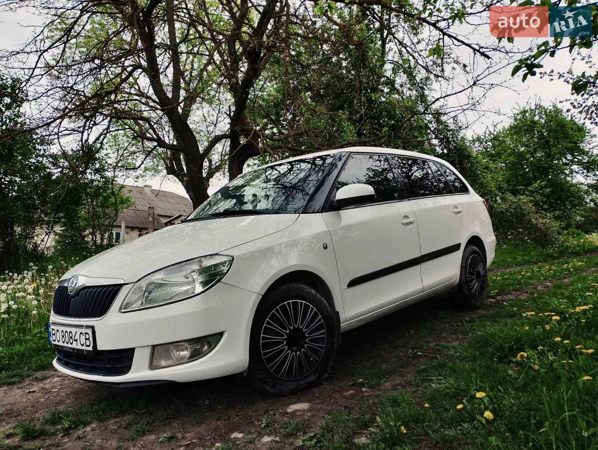 2010 Skoda Fabia - мініатюра 11