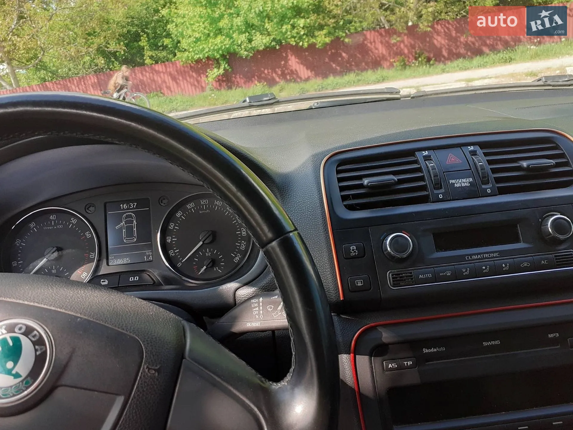 2012 Skoda Fabia - мініатюра 7