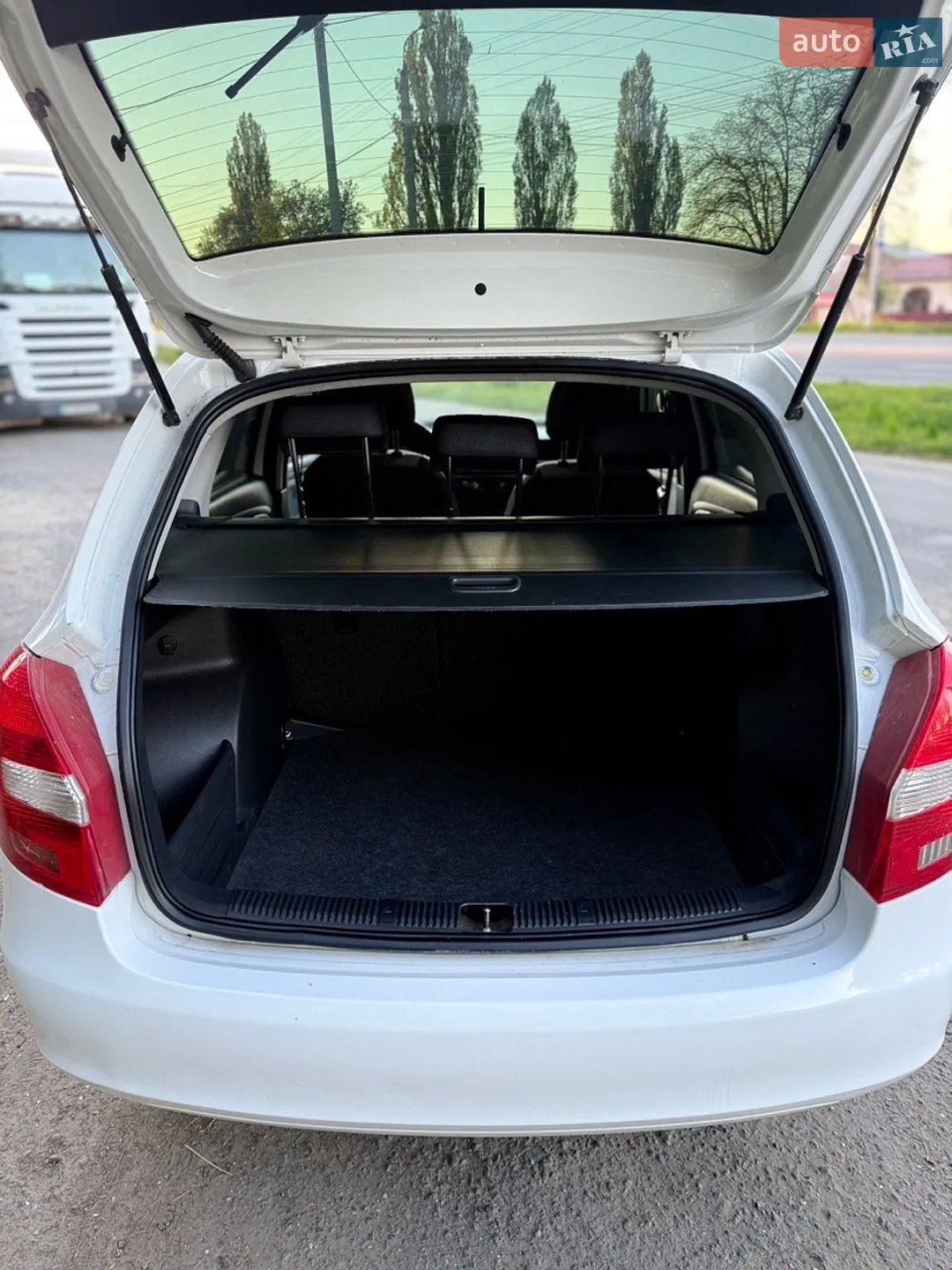 2012 Skoda Fabia - мініатюра 11