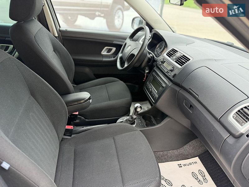 Хэтчбек Skoda Fabia 2008 в Виннице