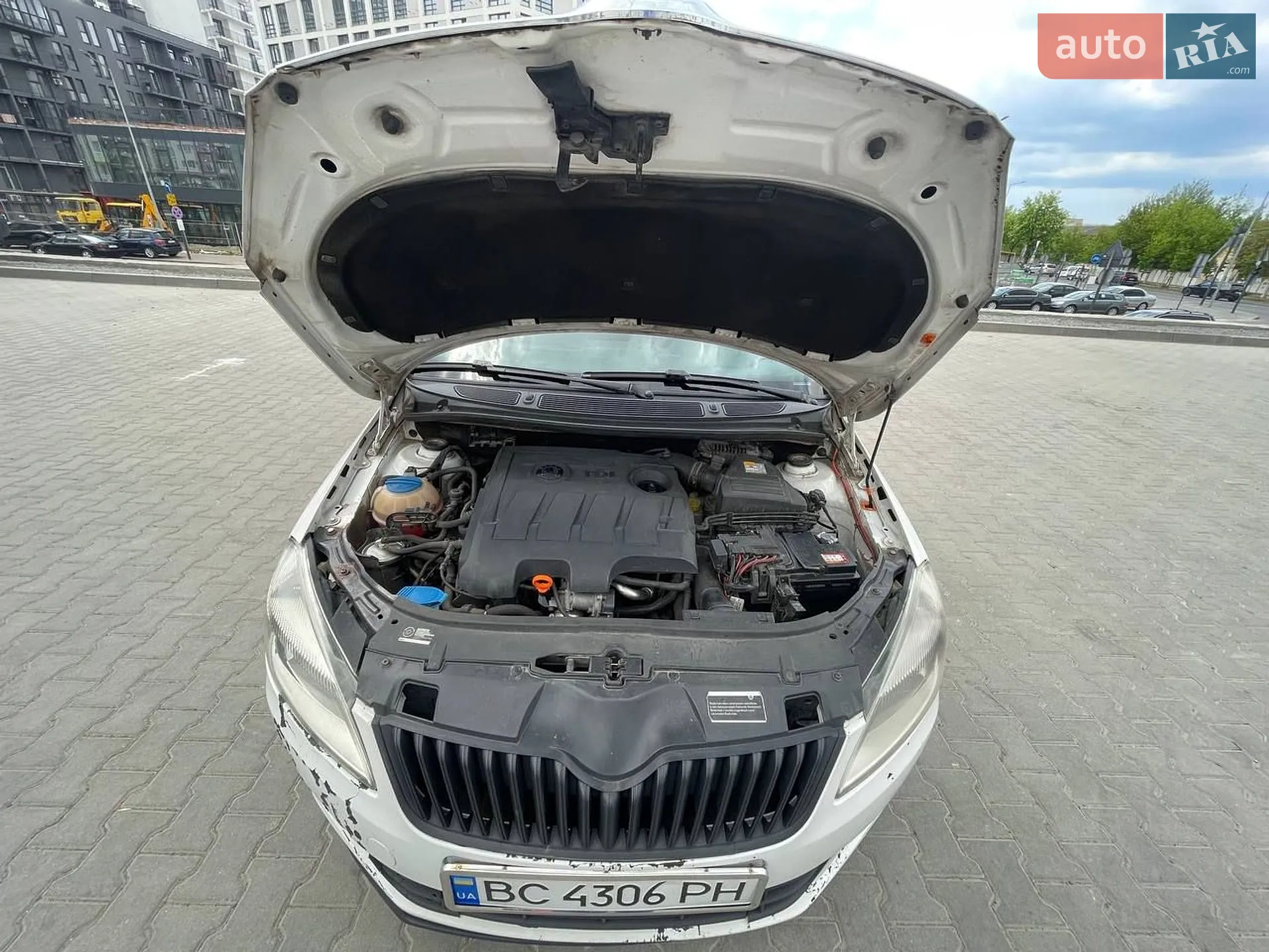 2011 Skoda Fabia - мініатюра 10