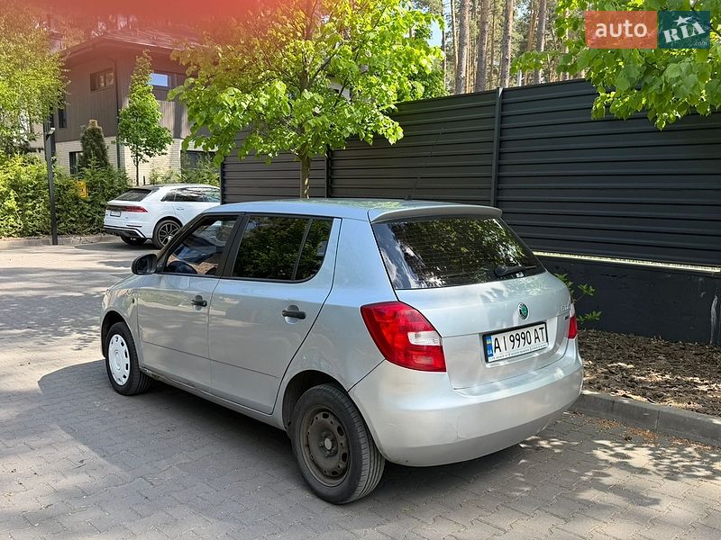 Хэтчбек Skoda Fabia 2012 в Киеве