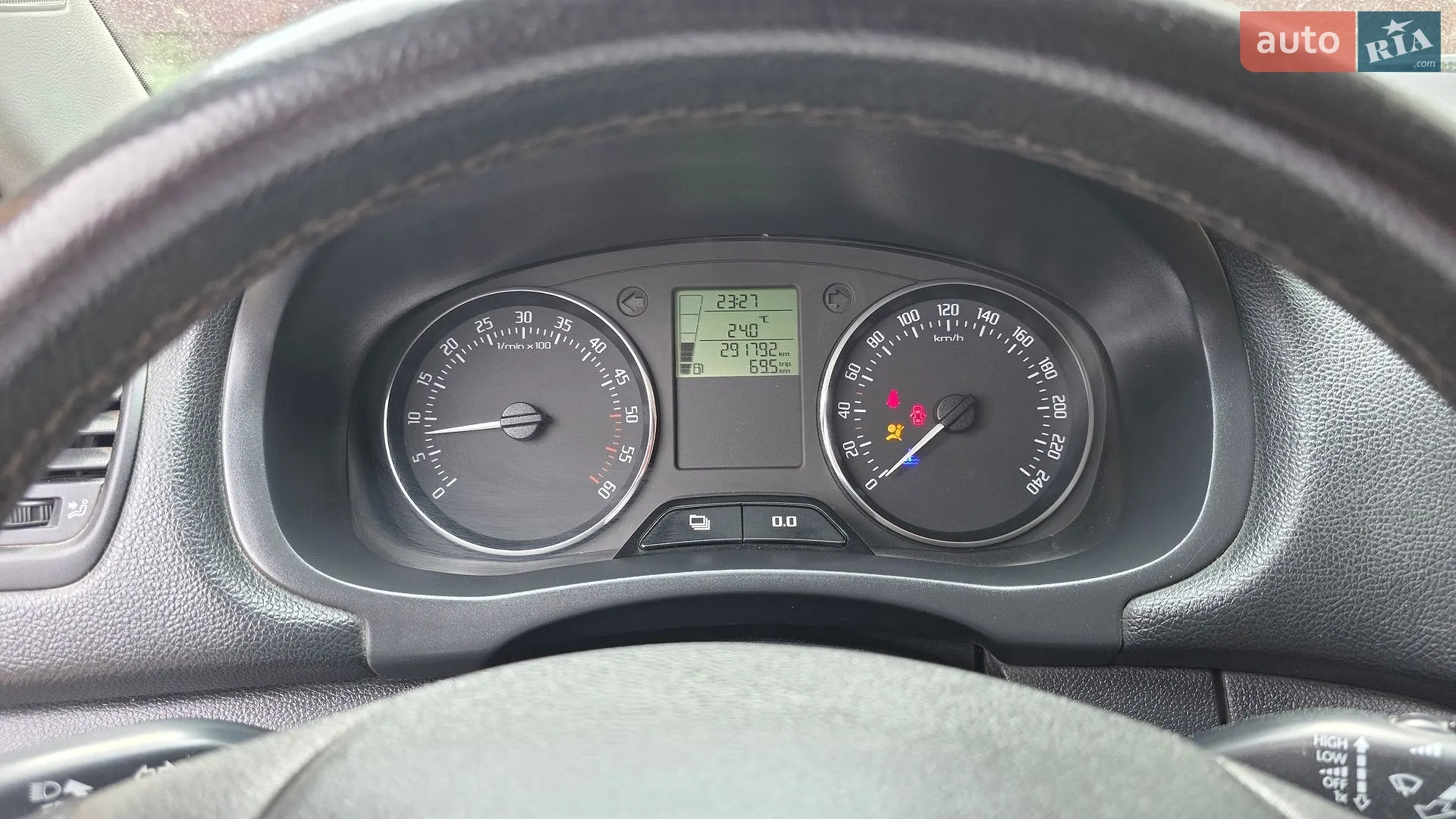 2011 Skoda Fabia - мініатюра 38