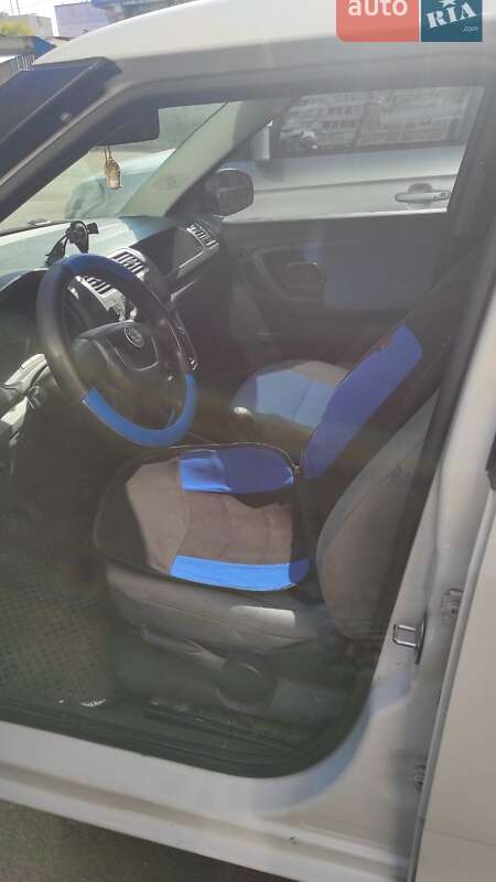 Хэтчбек Skoda Fabia 2012 в Киеве