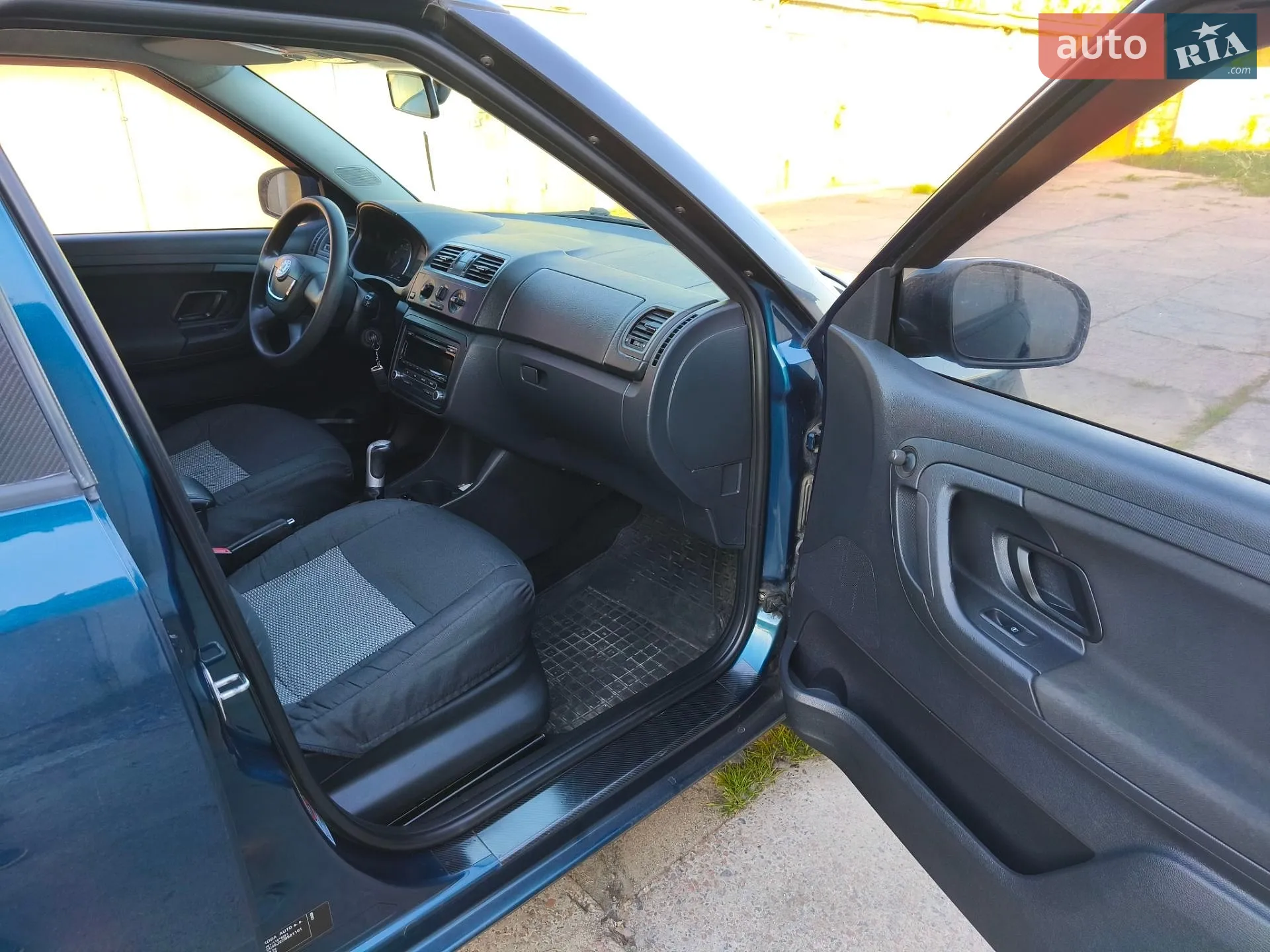 2011 Skoda Fabia - мініатюра 17