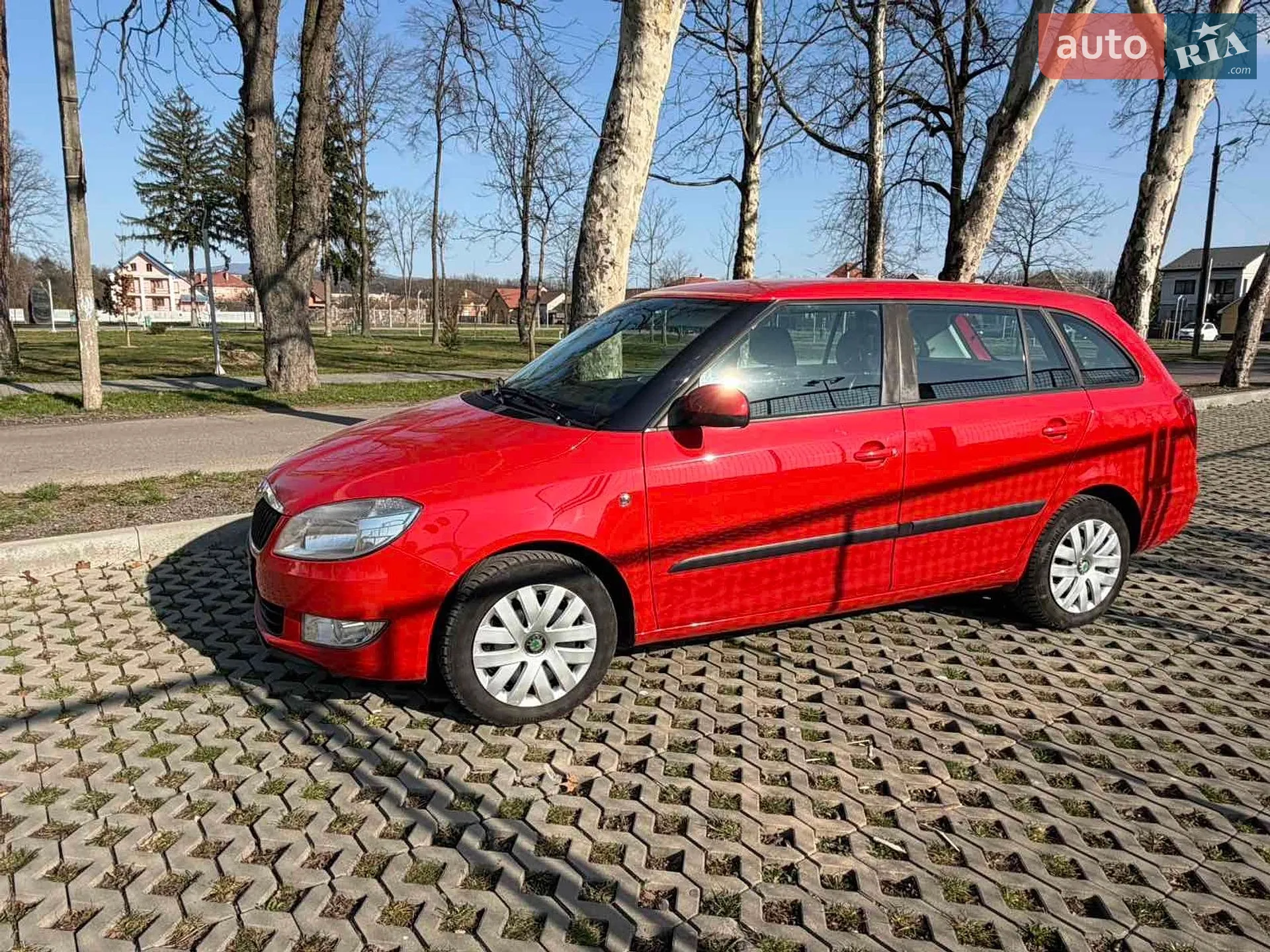 2010 Skoda Fabia - мініатюра 8
