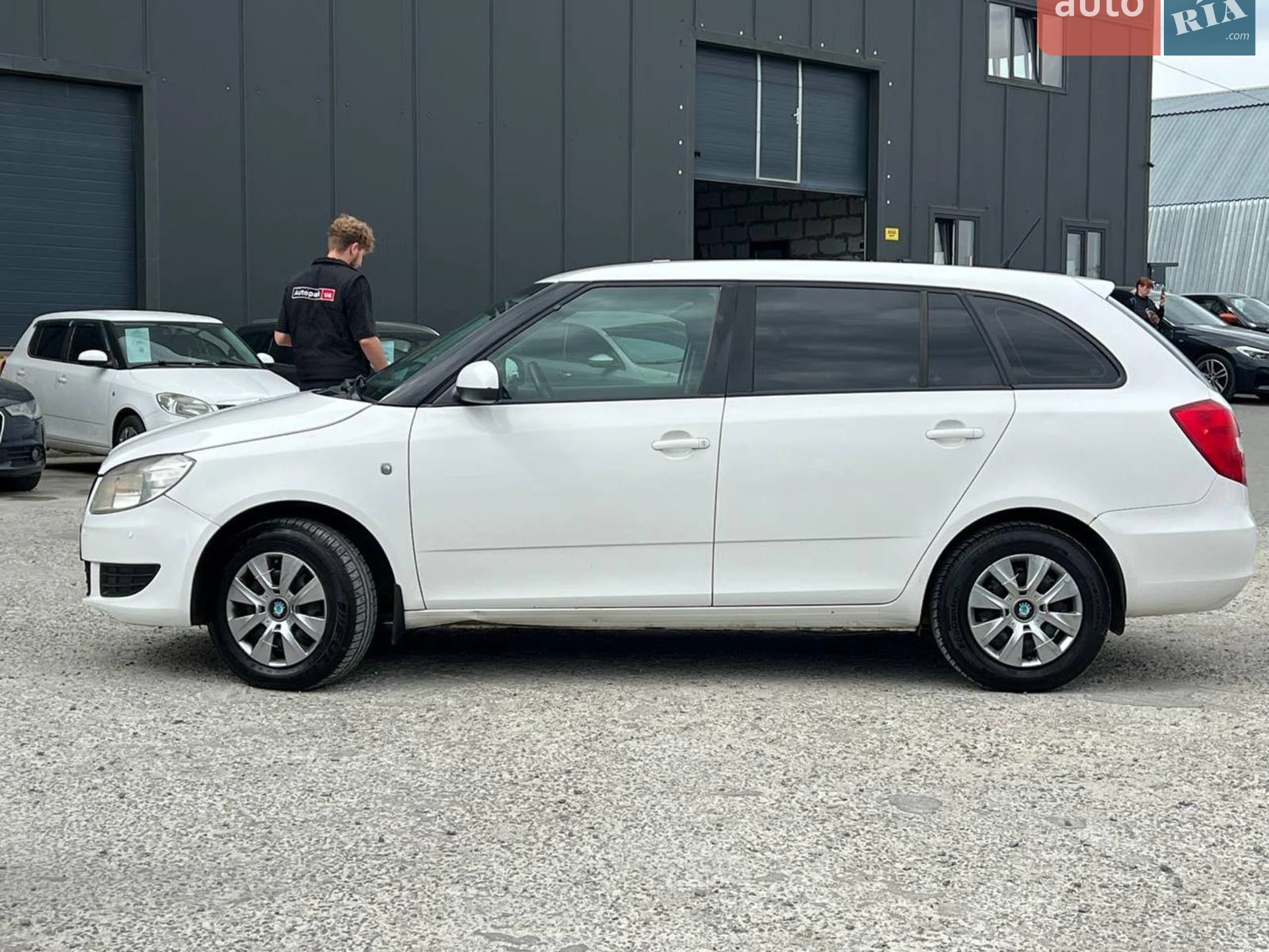 2014 Skoda Fabia - мініатюра 5